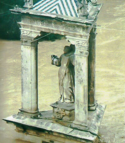 Casalicio de San Bernardo durante la riada de 1982